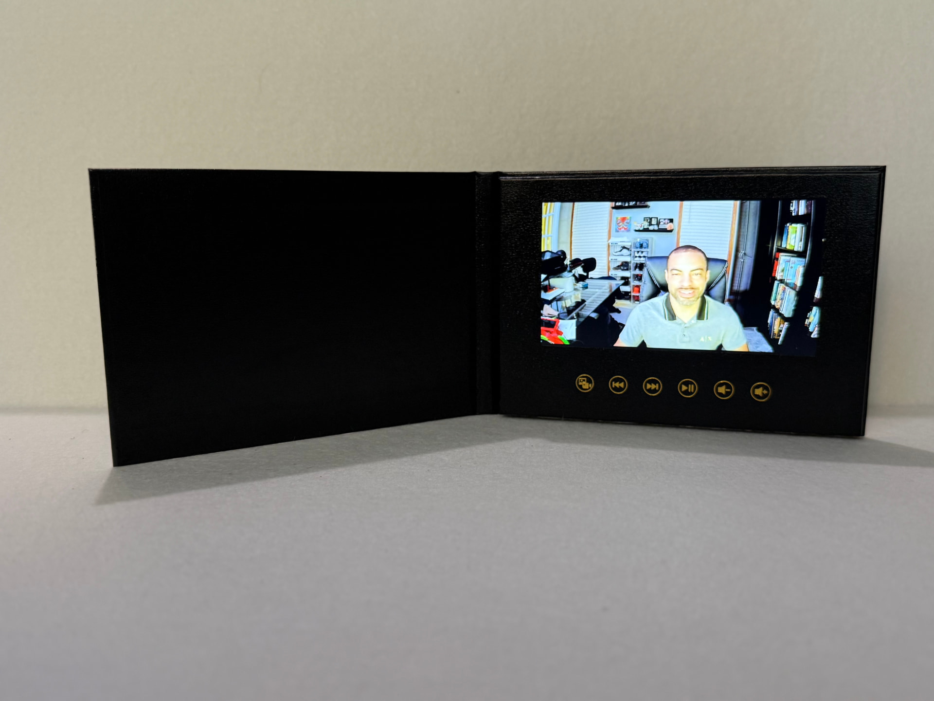 Open Video Card shown at its real-life scale